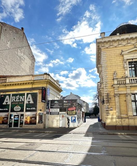 Palac Anezka D1 Бърно Екстериор снимка